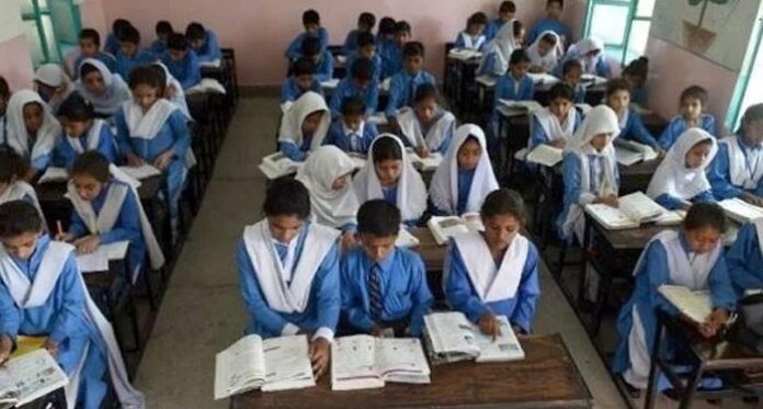 Pakistani youth drop out of school at a rate of 76%: UNDP