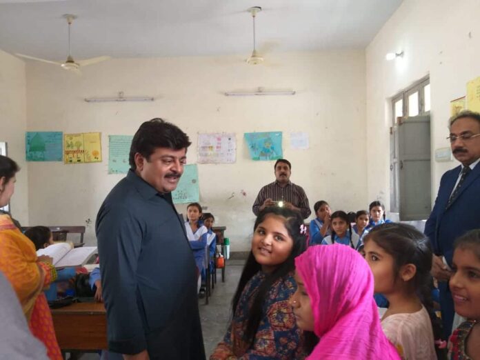 Sindh Government Introduces a New Program for Out-of-School Children 