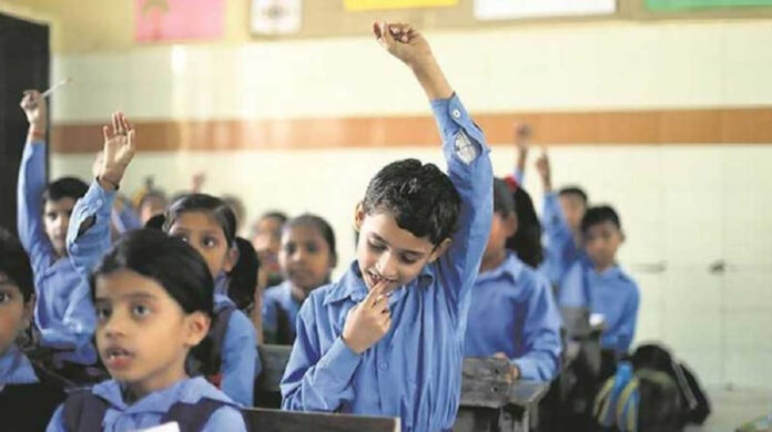 Punjab Mandates that 10% of Students in Private Schools Receive Free Education