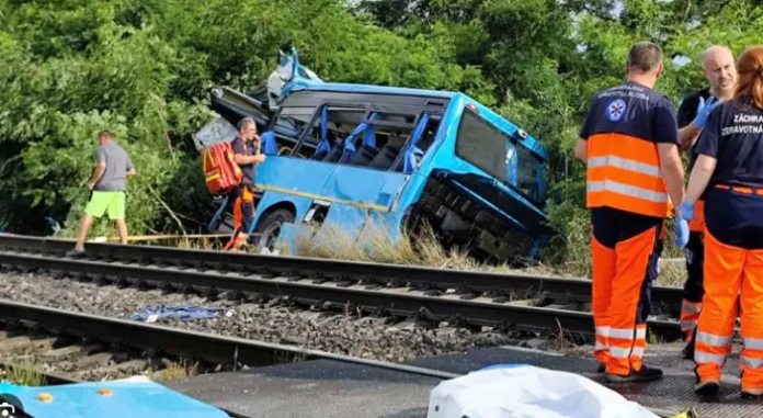 Train and Bus Crash, Killing Seven People in Slovakia