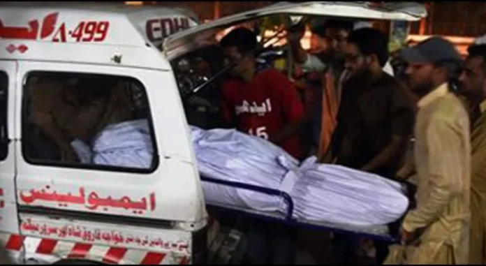 8 People Injured and 2 ladies Died in a Fatal Crash at the Pansra Interchange in Faisalabad