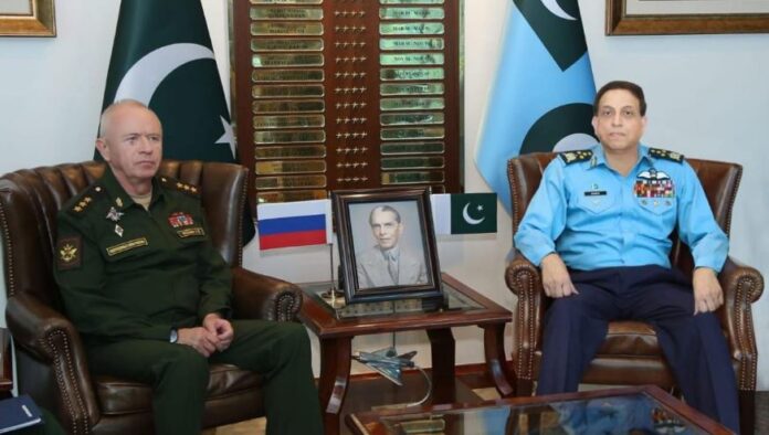 Pakistan, Russia Resolve To Strengthen Military Cooperation