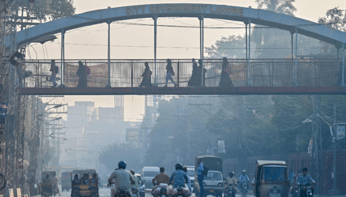 Punjab May ShutDown Lahore Schools Three Days a Week