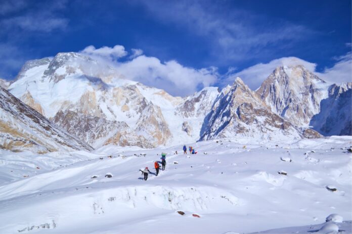 Adventure Awaits: Top Trekking Routes in Pakistan’s Himalayas