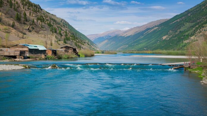 Exploring Northern Pakistan: Valleys, Mountains, and Serenity