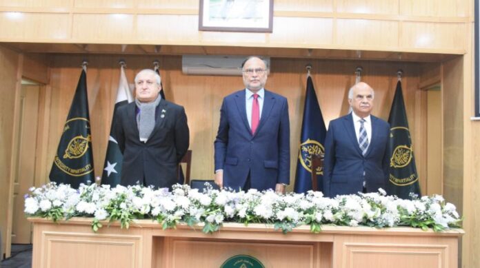 Ahsan Iqbal urges civil servants to define Pakistan's future