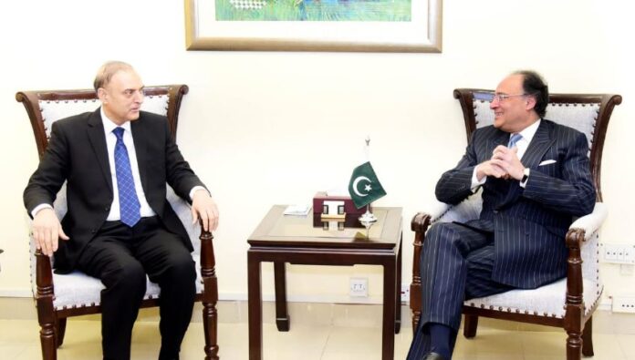 Governor SBP calls on Finance Senator Muhammad Aurangzeb