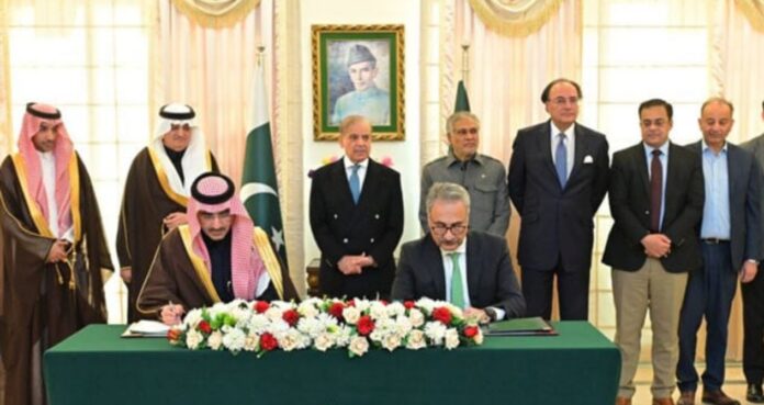 Pakistan, Saudi Arabia Ink $1.61bn Agreements