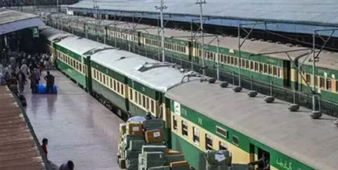 Pakistan Railways’ Wonderful Gift For Passengers On Eid