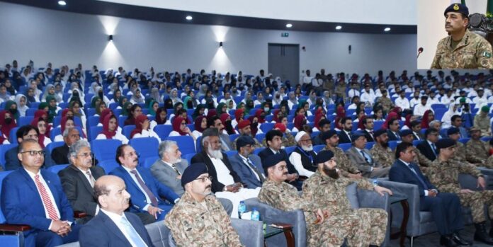 Army Chief Urges Youth To Focus On National Development