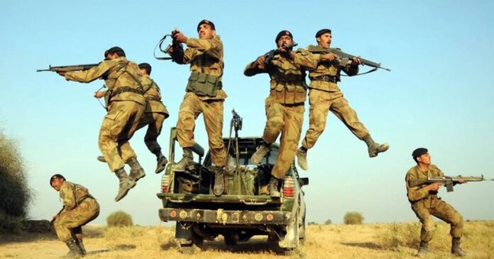 Pak Army Responds Strongly to Indian Fire at LoC