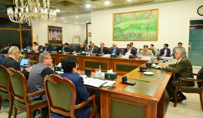 Dar Briefs Norwegian FM on Indian Aggression