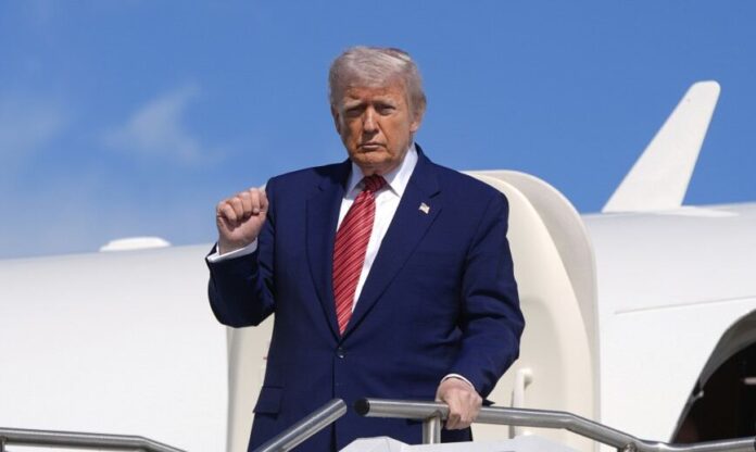 Trump Threatens Trade War Again, Targets EU and Apple