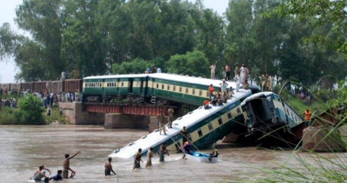 Bridge Collapses at Khanewal Station, Railway Worker Killed