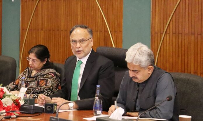 Ahsan Iqbal Calls for Bold Reforms Under URAAN Pakistan