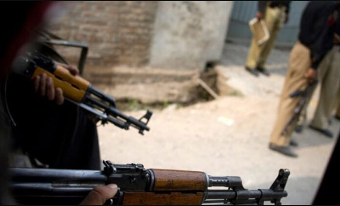 Gunmen intercept prison van in Kalat: kidnap five policemen