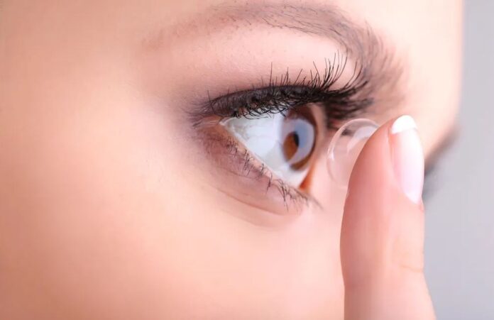 Scientists Invent Night Vision Contact Lenses