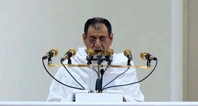 Only Allah Can Remove All Troubles, Says Imam in Hajj Sermon