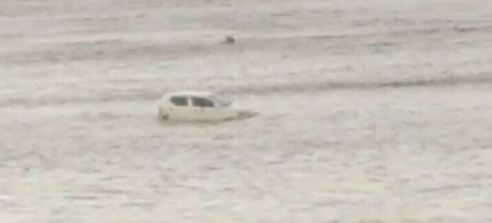 Flash Floods In Zhob: Two Picnic Vehicles Swept Away, 6 People Dead